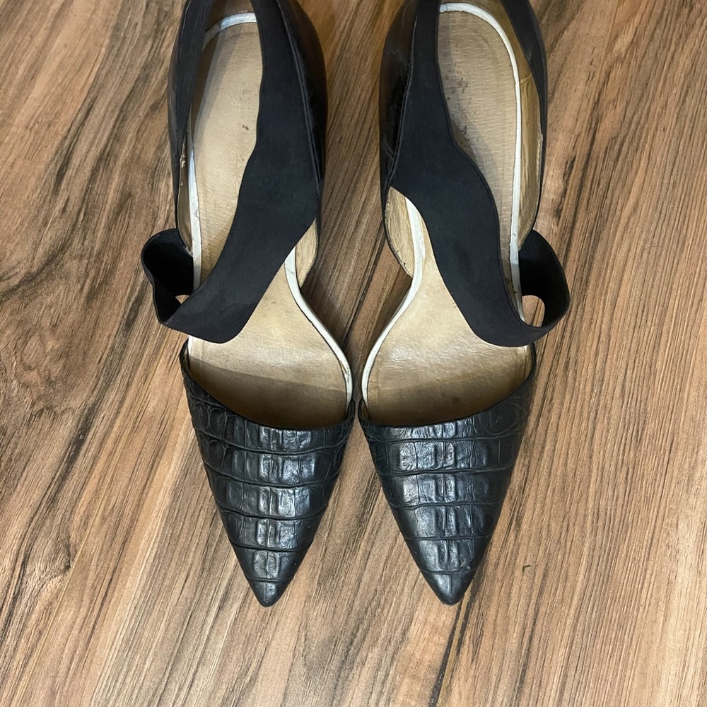 L.A.M.B size 10 leather black stiletto pump